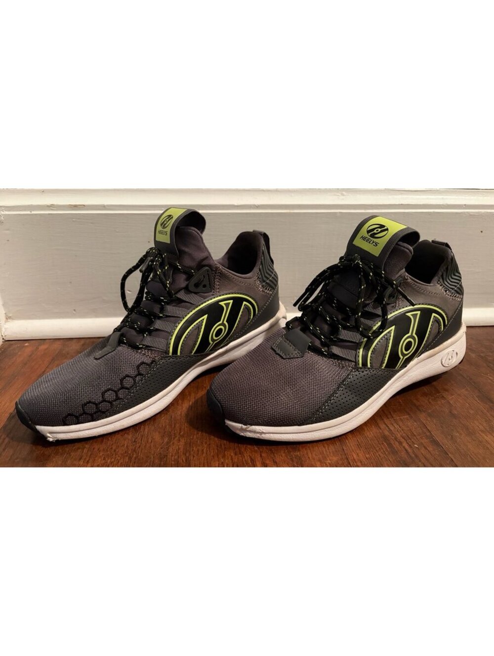 Heelys Bandit Skate Shoes Size 7 Gray